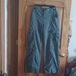 No Boundaries Olive Green Pants.    XS (1)